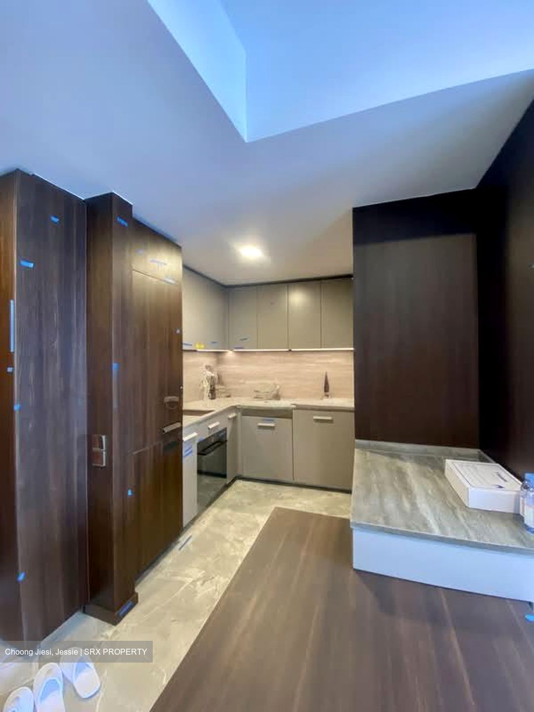 One Pearl Bank (D3), Apartment #554782741